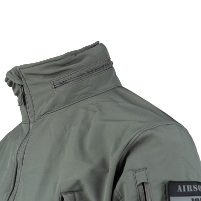 Zoom bild av Wolf Grey taktisk softshelljacka 