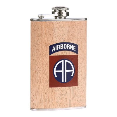 Zoom bild av Fickplunta 148 ml 82nd Airborne wood look