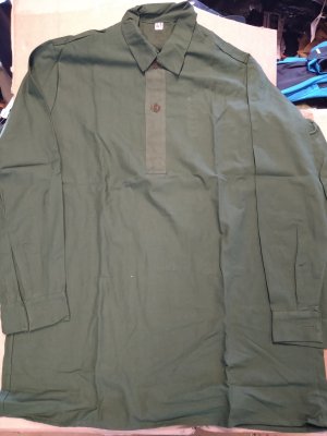 Zoom bild av skjorta m59