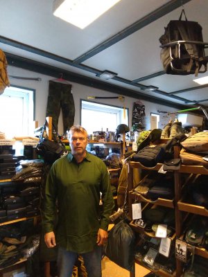 Zoom bild av ny m59 skjorta